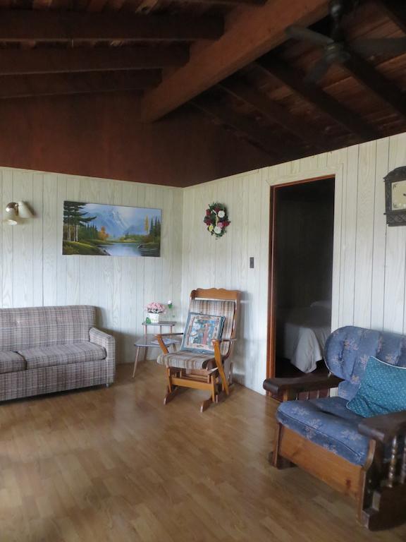 Maciver'S Motel And Camp Blind River Номер фото